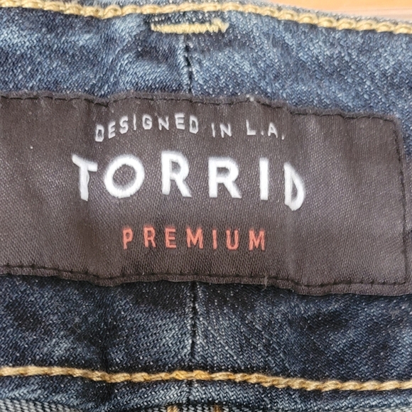 Torrid Premium Stretch Jegging size 20 - Picture 3 of 4